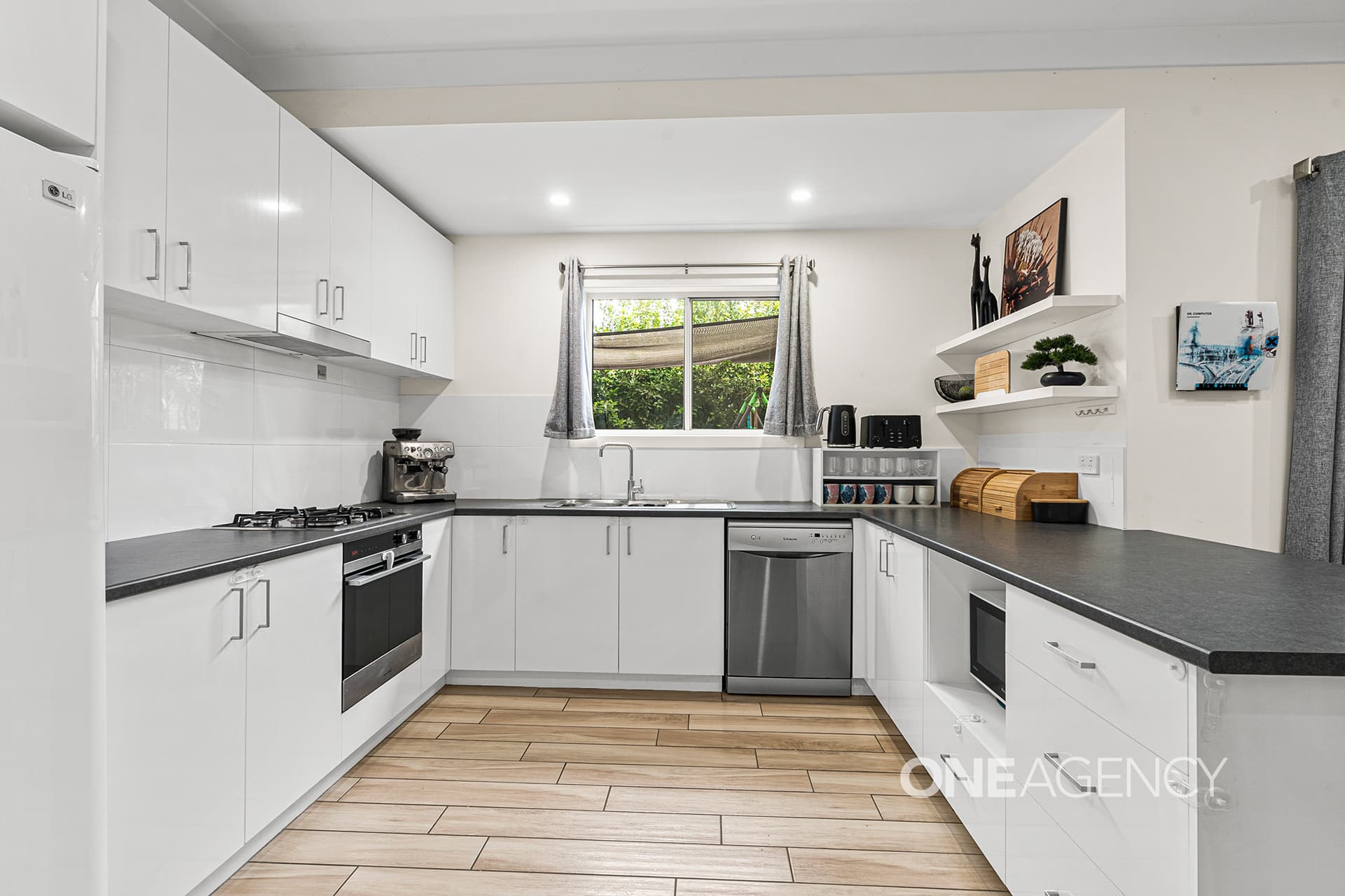 4a Yeovil Drive, Bomaderry, Bomaderry - Thumbnail 3