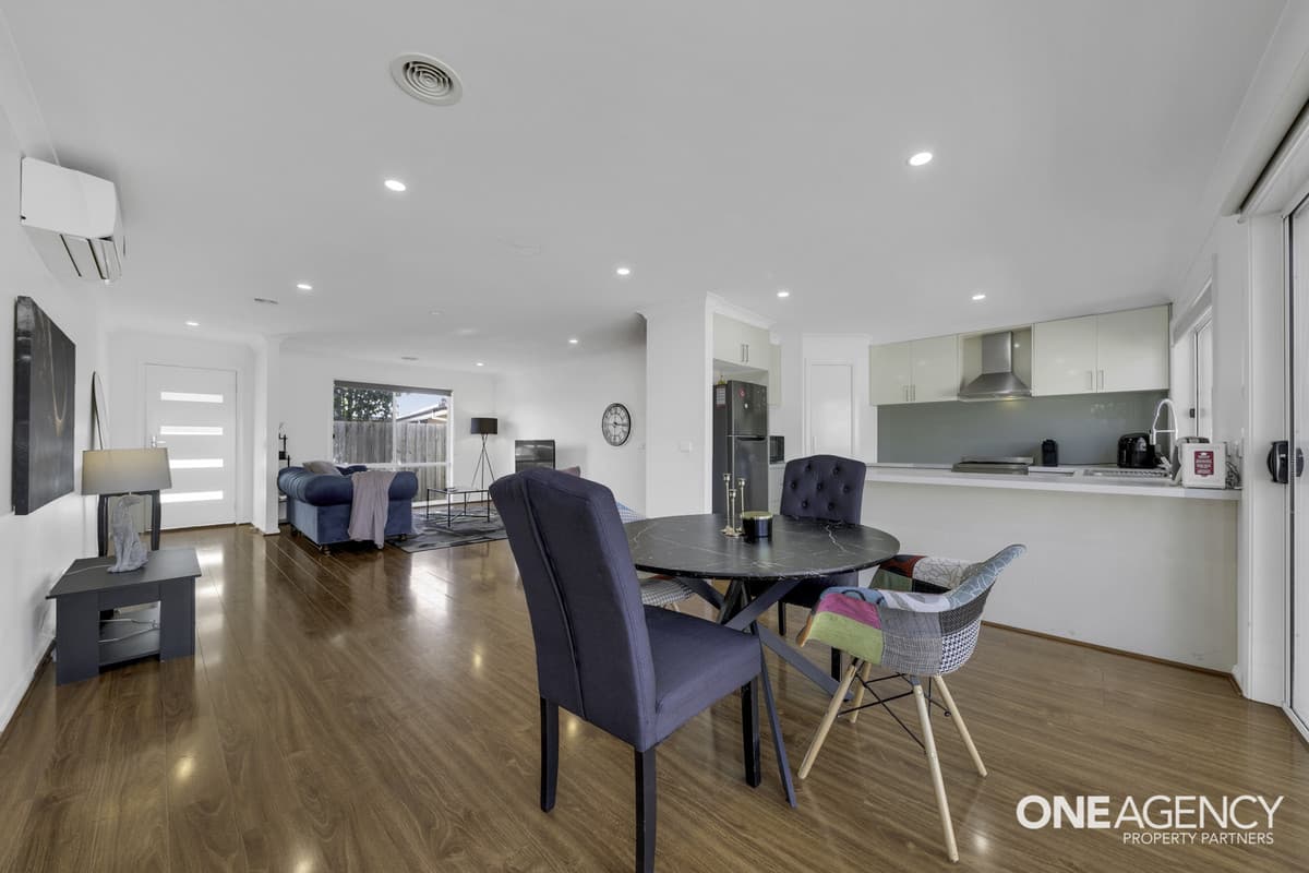 12A Thornbill Drive, Werribee, Werribee - Thumbnail 8