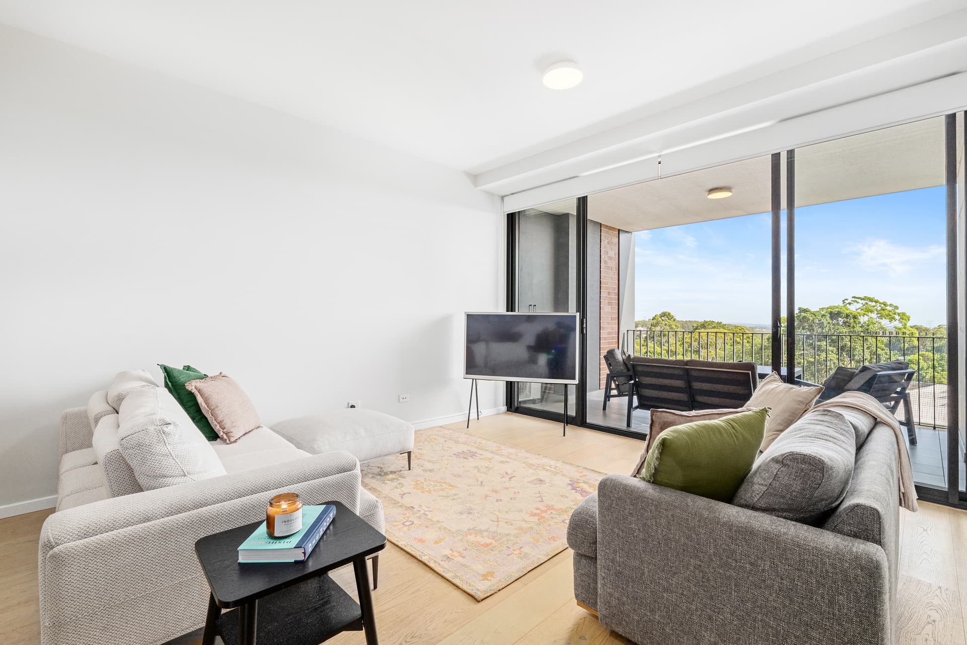 304/33 The Grand Parade, Sutherland, Sutherland - Thumbnail 6