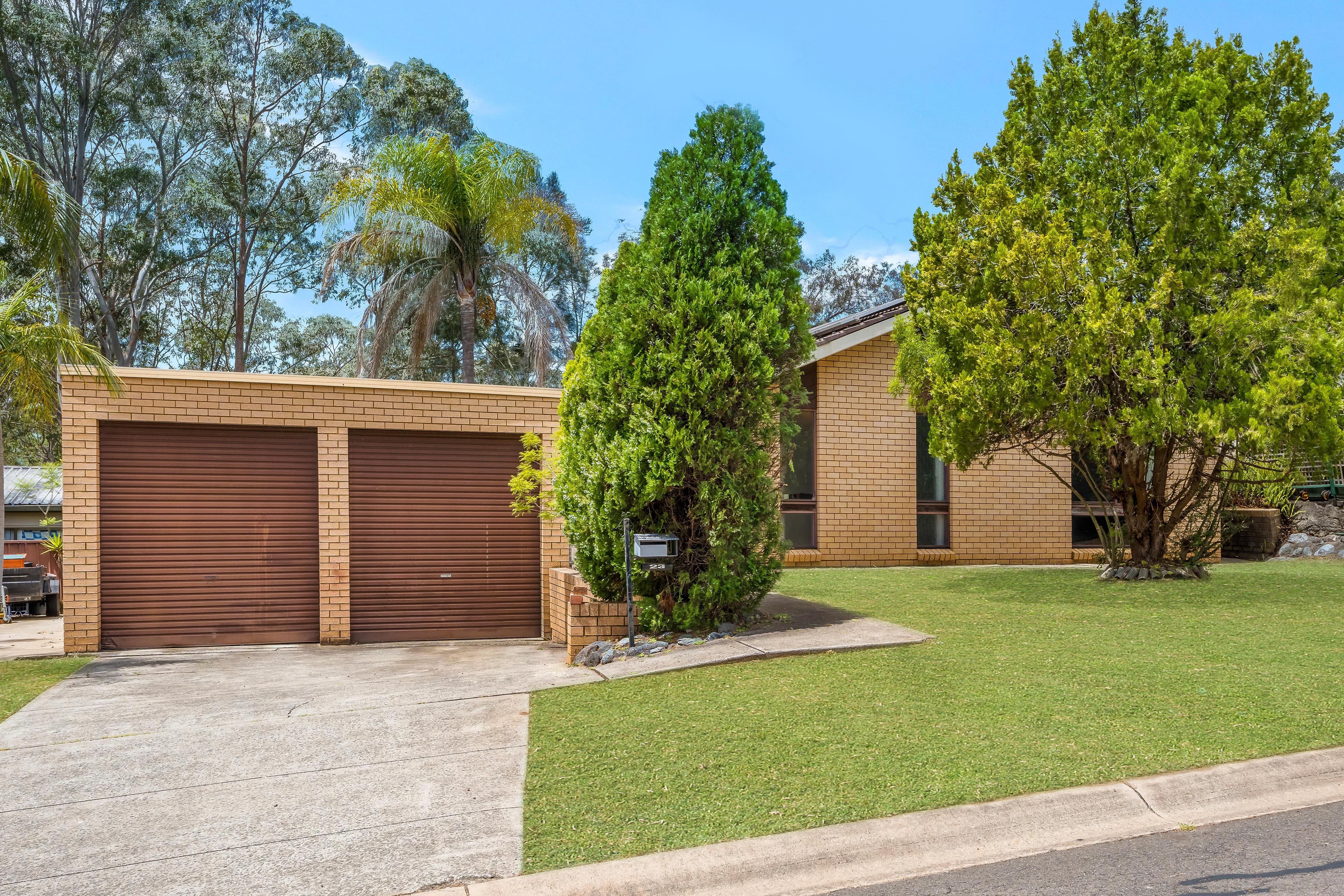 23 Lillyvicks Crescent, Ambarvale, Ambarvale - Thumbnail 2