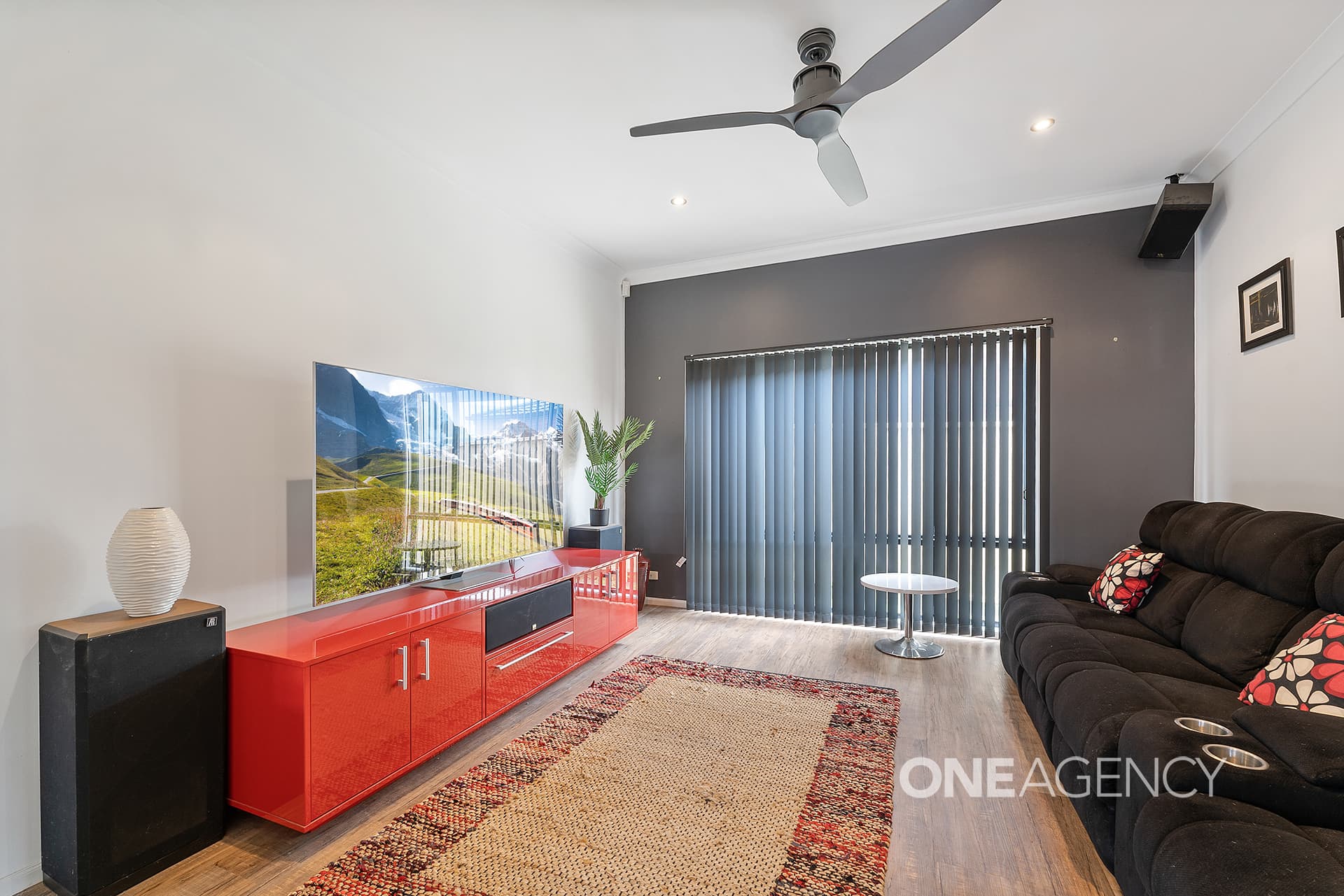 95 Robins Creek Drive, Horsley, Horsley - Thumbnail 5