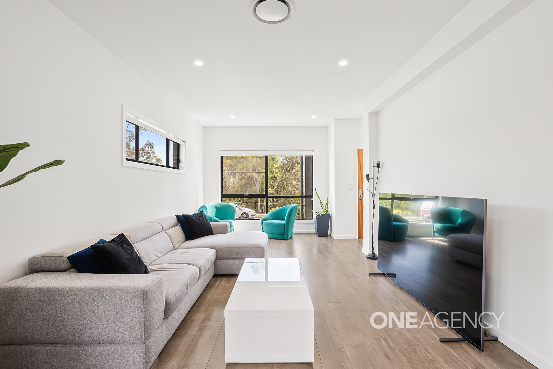 50 Araluen Terrace, Tullimbar, Tullimbar - Thumbnail 2