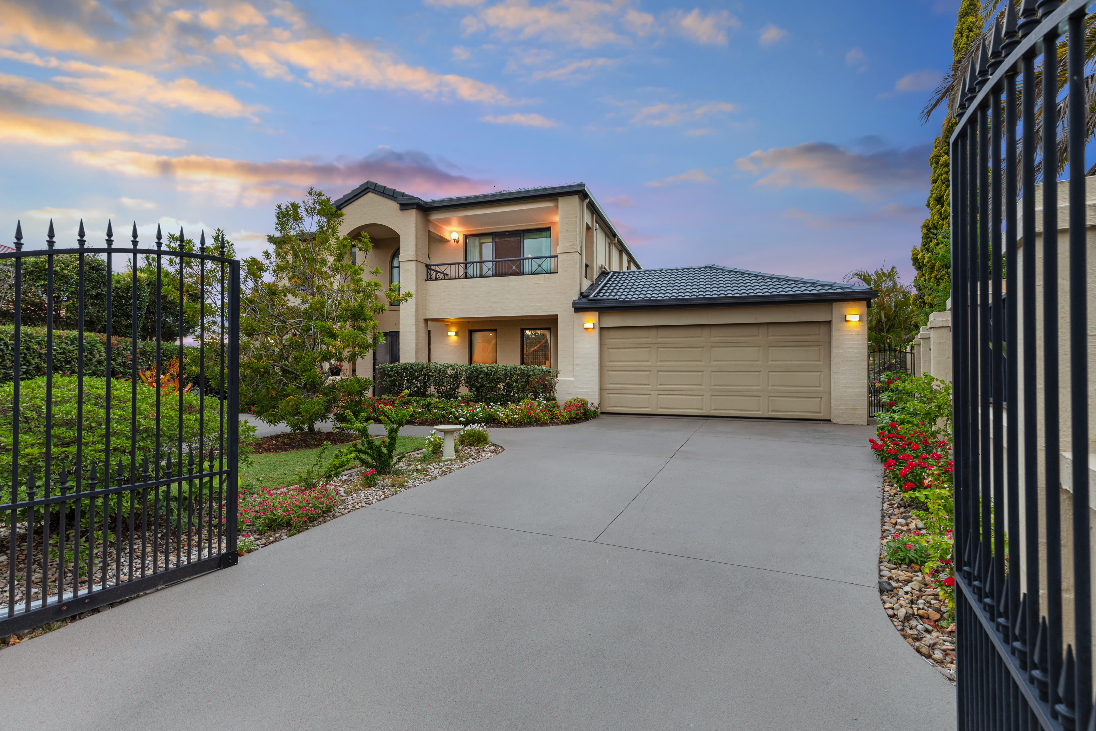 14 St Helens Court, Burleigh Waters, Burleigh Waters - Thumbnail 3