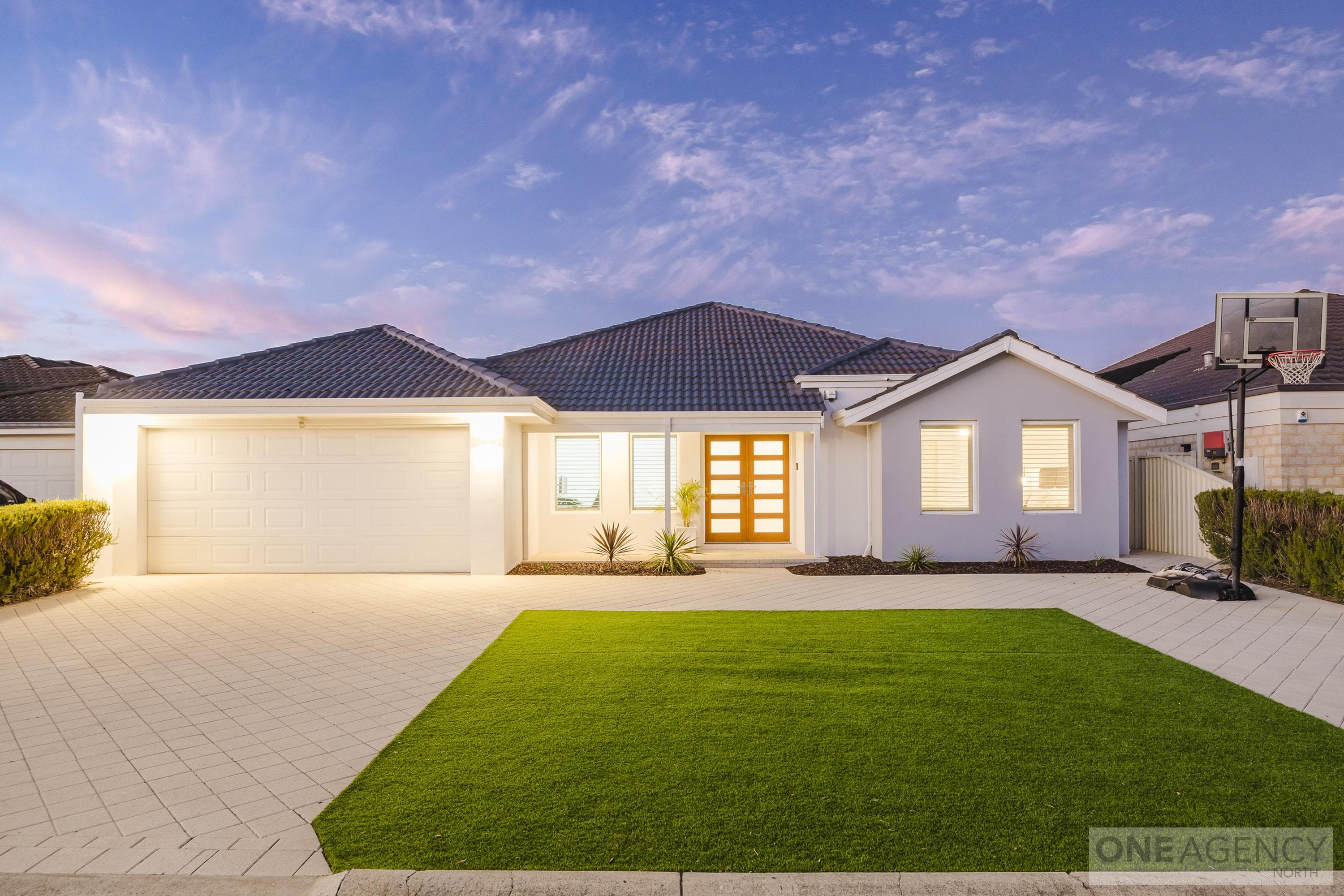 17 Caraway Gate, Stirling, Stirling - Image 1