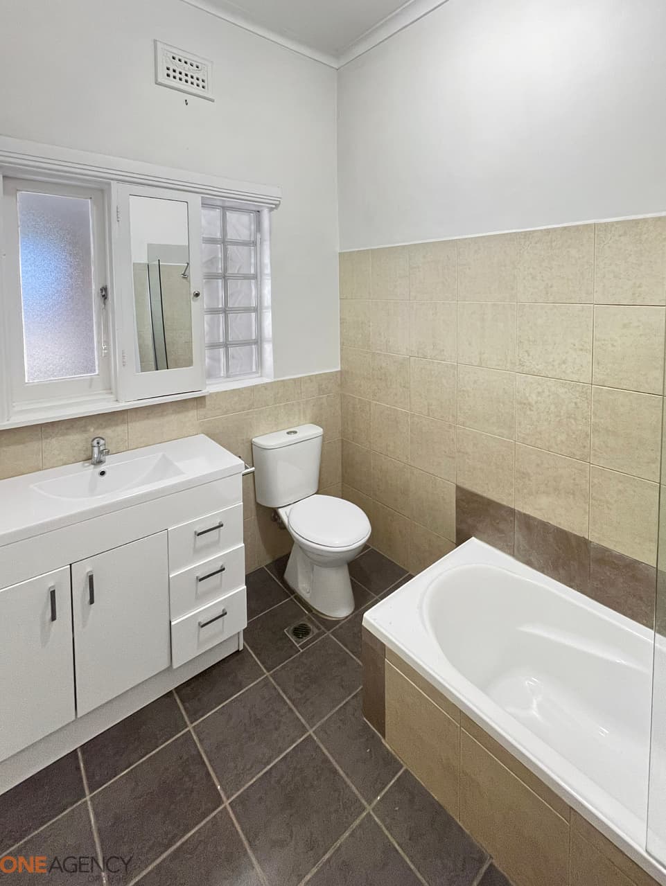 22 Victoria Street, Parkes, Parkes - Thumbnail 7
