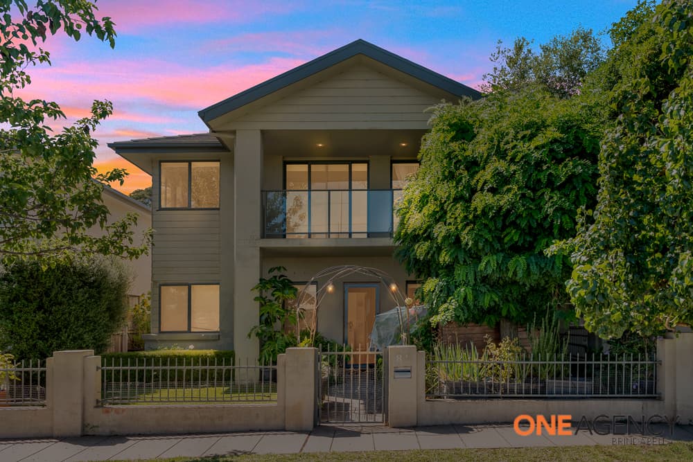 81 Katoomba Street, Harrison, Harrison - Image 1