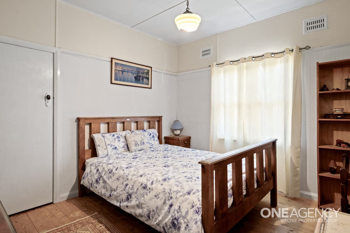 35 Hawkesbury Road, Springwood, Springwood - Thumbnail 7