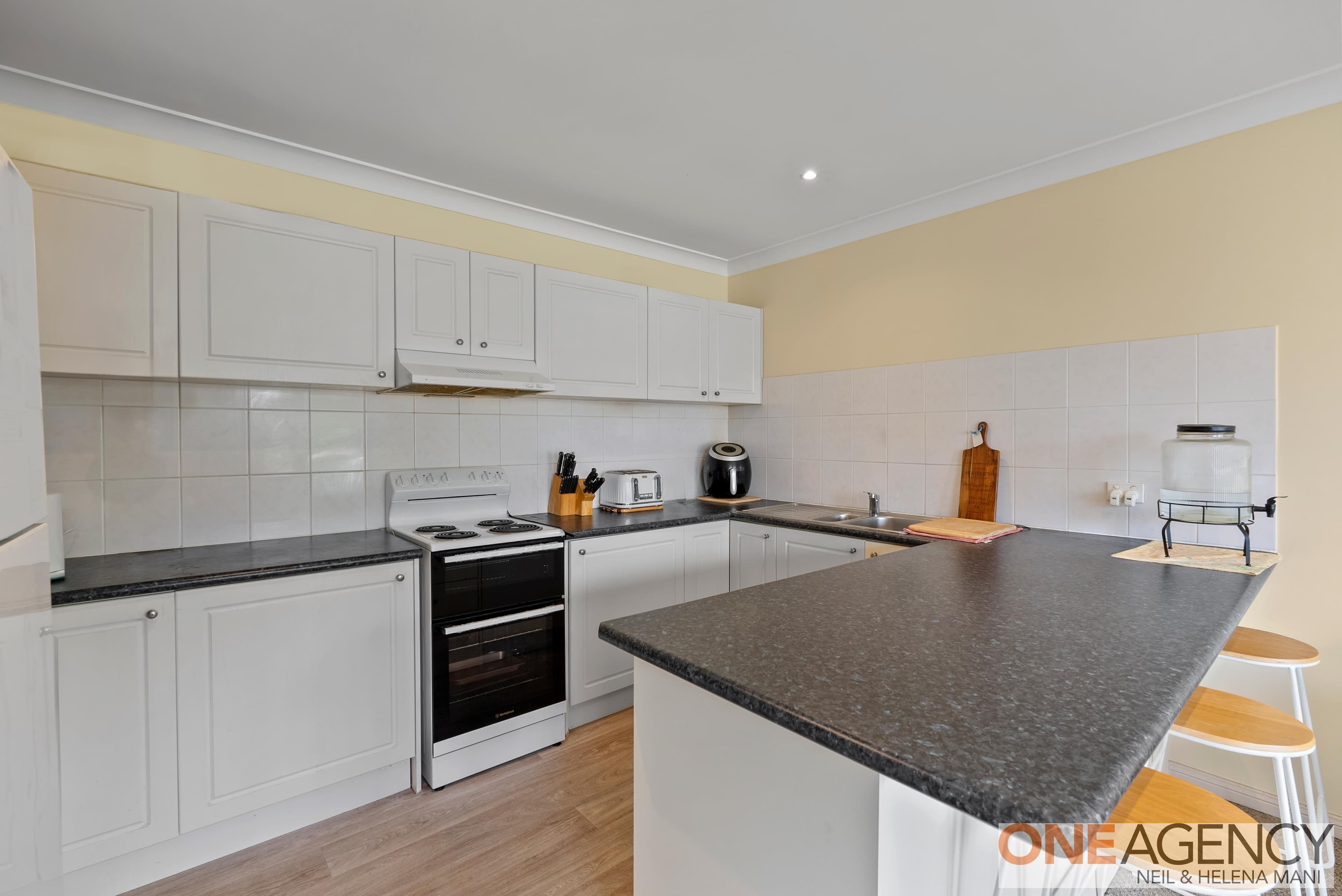 2/4 Compton Street, North Gosford, North Gosford - Thumbnail 2