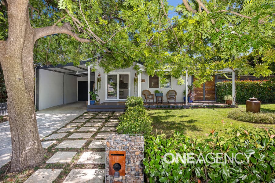 6 TINGA Crescent, Kooringal, Kooringal - Thumbnail 2
