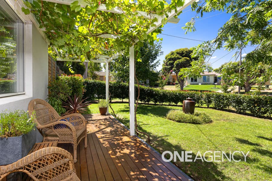 6 TINGA Crescent, Kooringal, Kooringal - Thumbnail 3