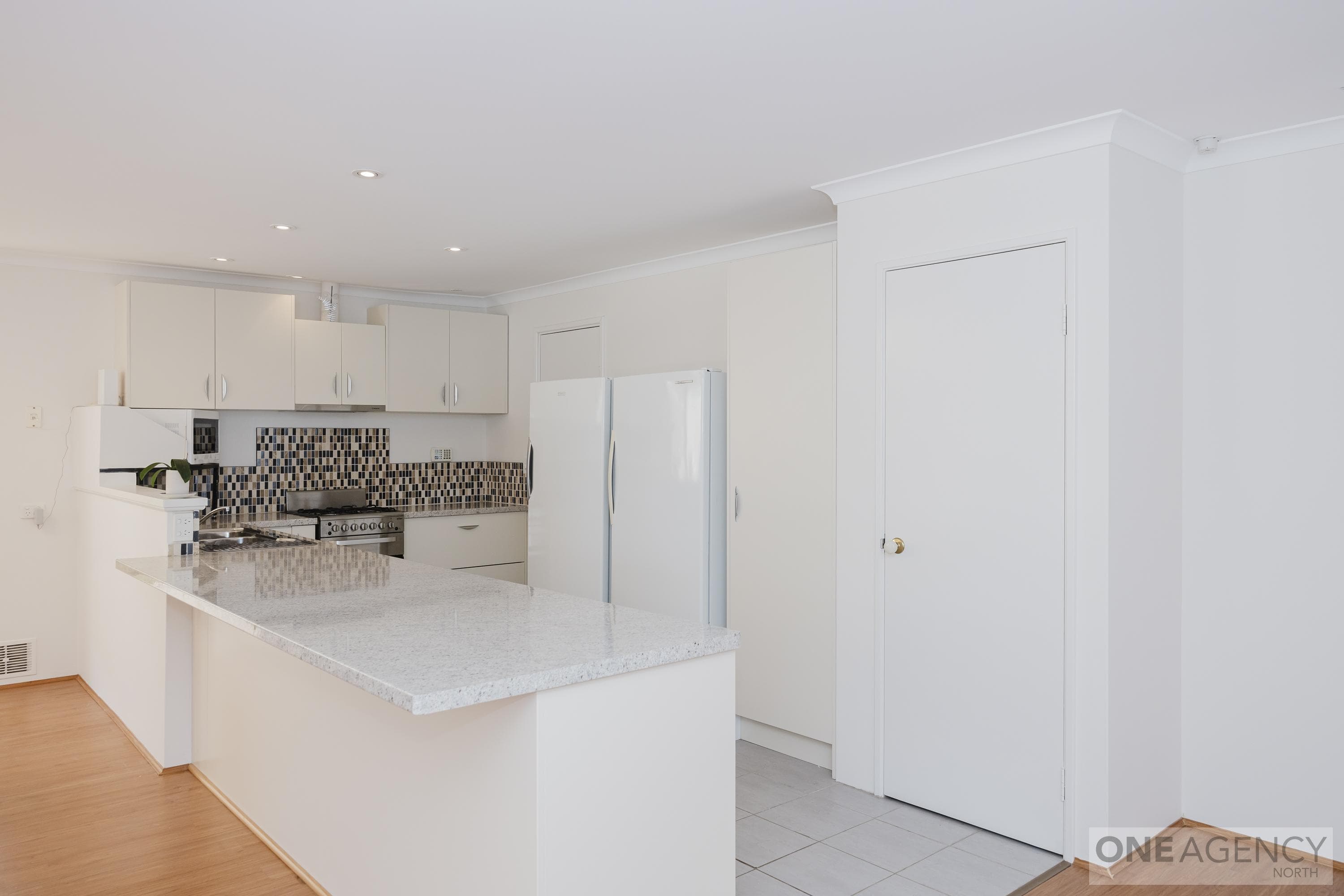 31 Oakfield Gardens, Parmelia, Parmelia - Thumbnail 7