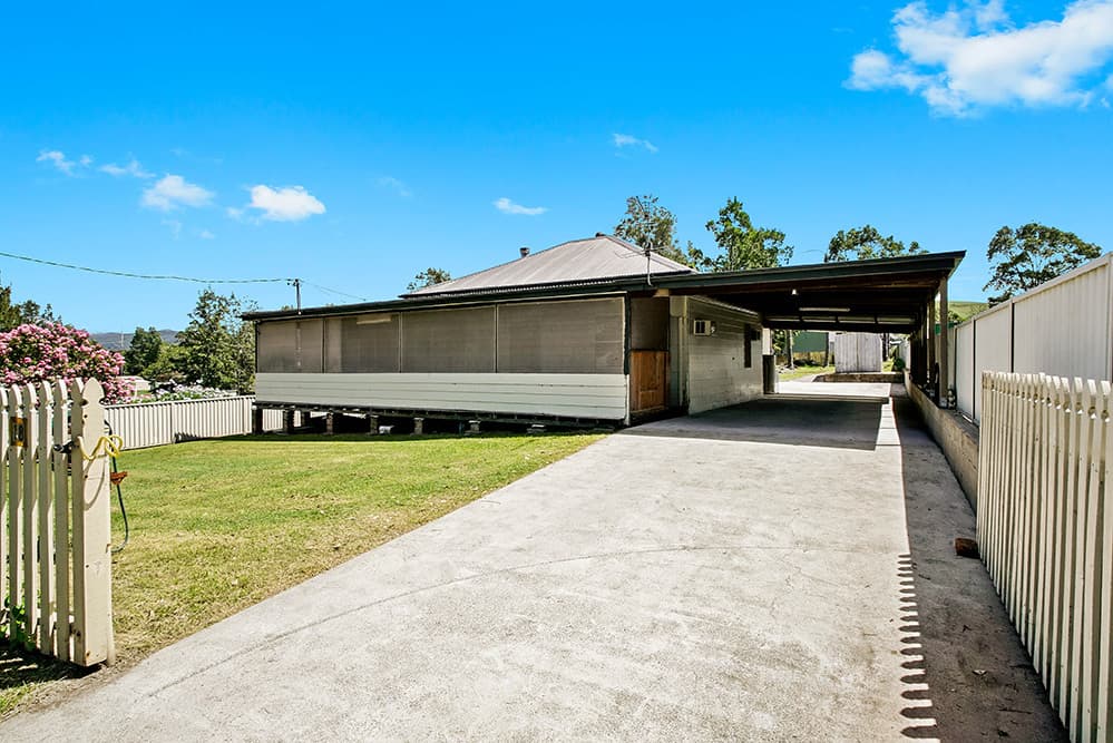 18 Church Street, Gresford, Gresford - Image 1