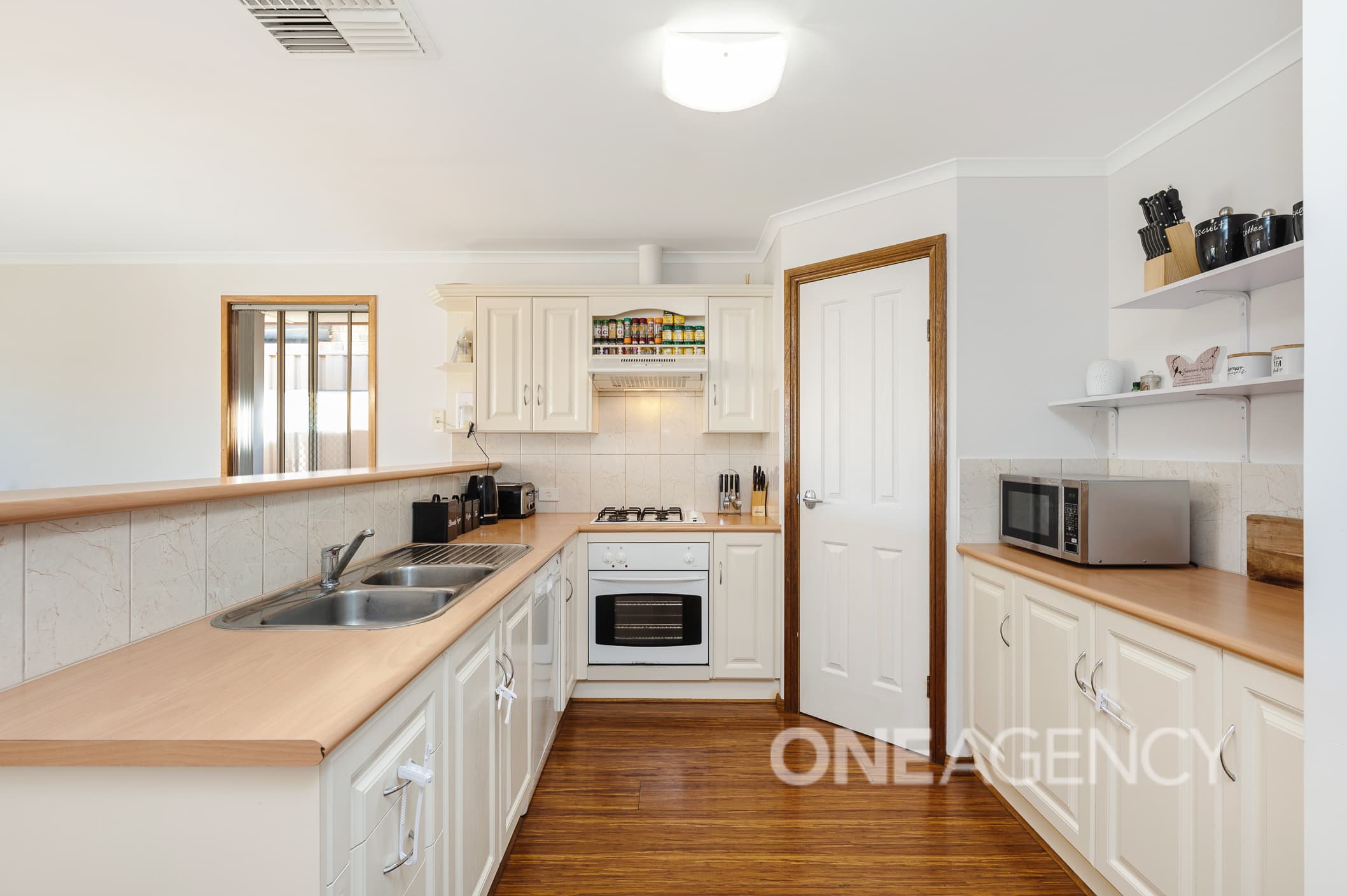 8 Creedon Close, Evanston Park, Evanston Park - Thumbnail 7