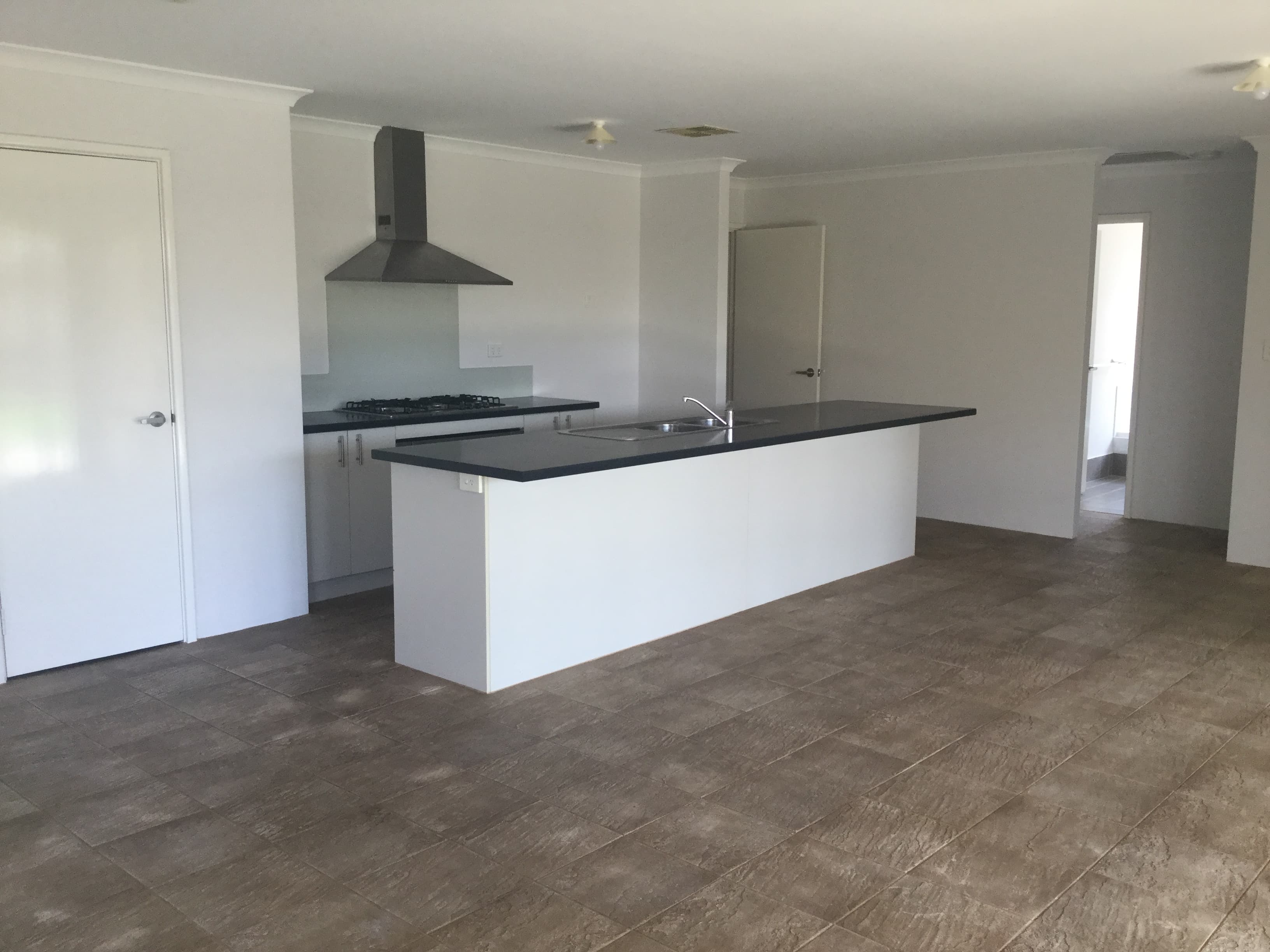 10 Kinnear Trail, Byford, Byford - Thumbnail 3