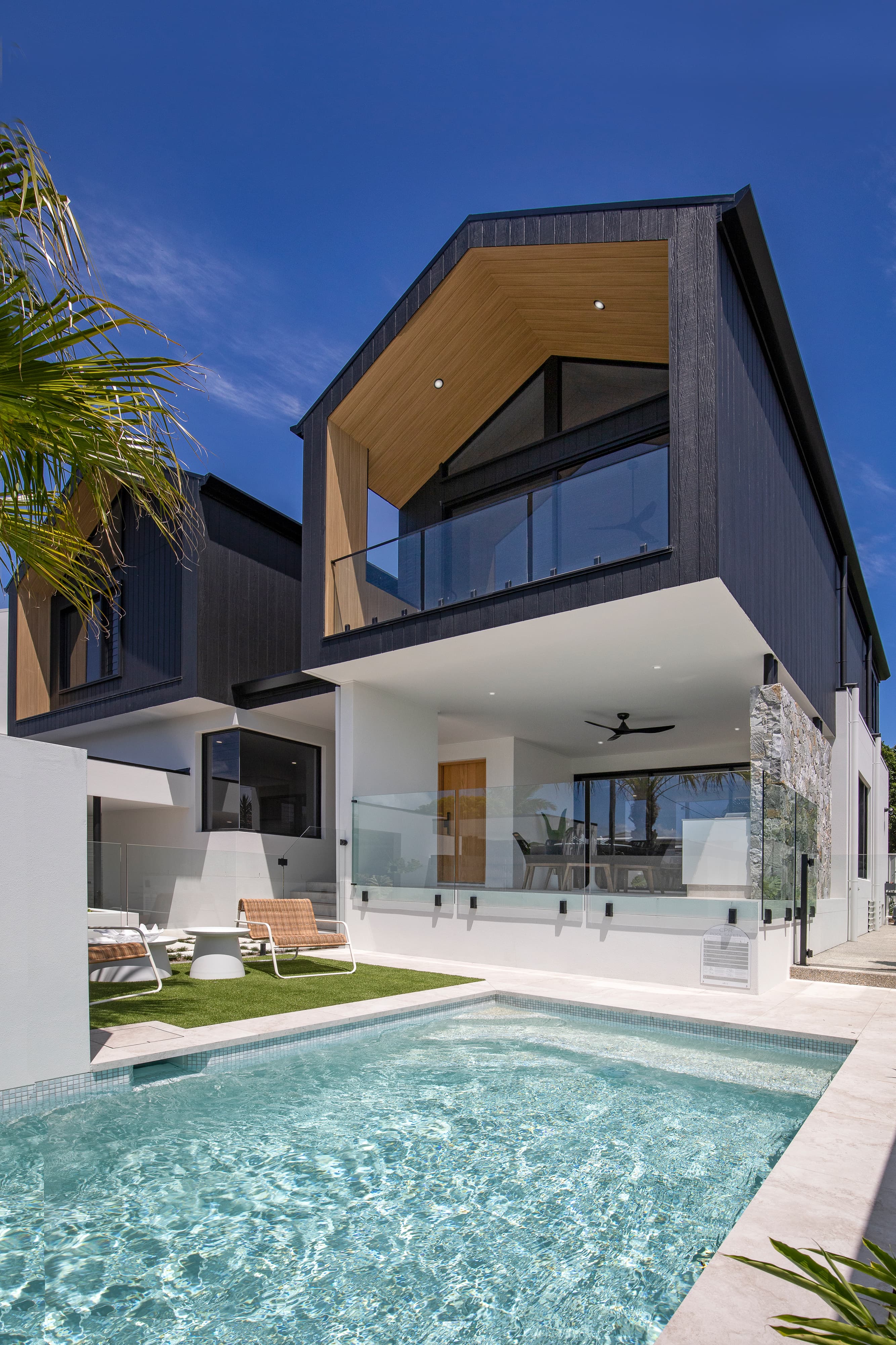 30 Mountain View Avenue, Burleigh Waters, Burleigh Waters - Thumbnail 6