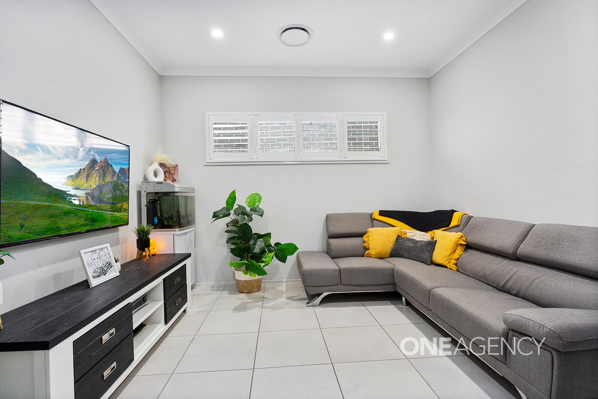 12 Gugara Street, Calderwood, Calderwood - Thumbnail 2