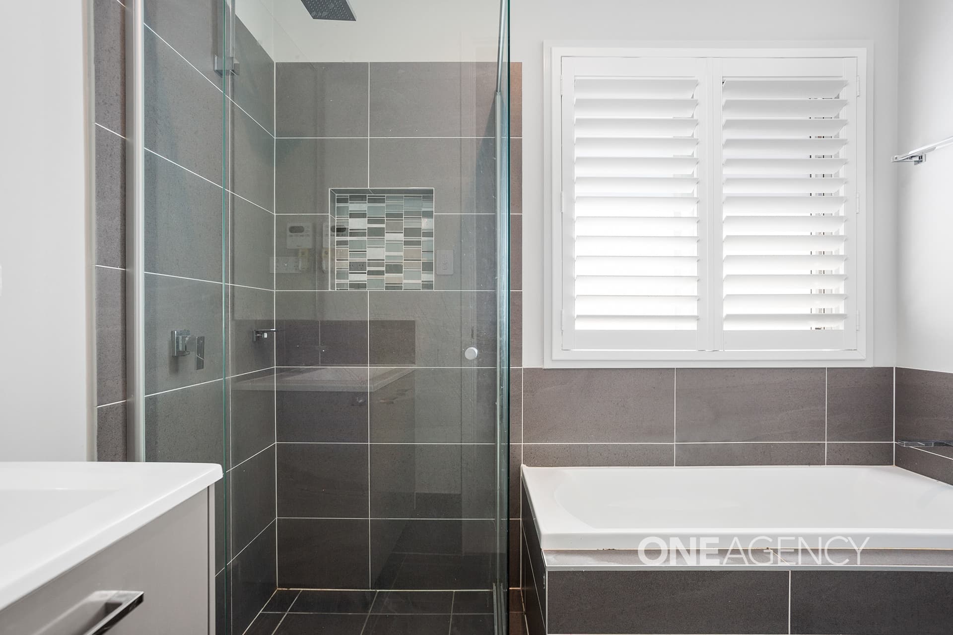 12 Gugara Street, Calderwood, Calderwood - Thumbnail 4