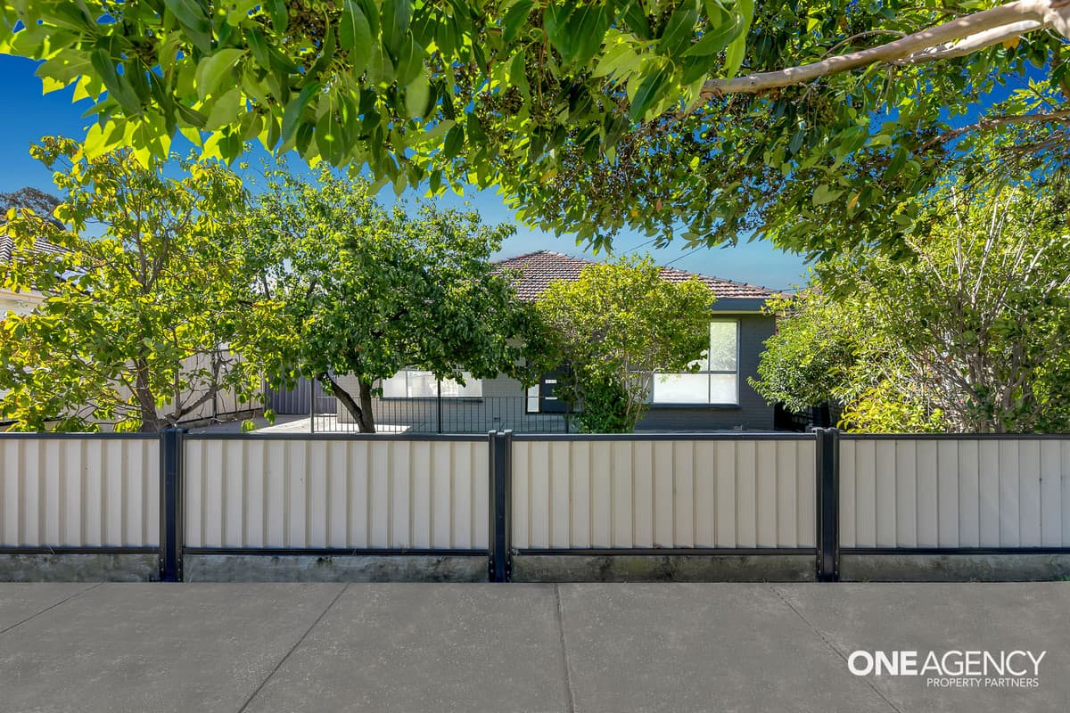 18 Paw Paw Road, Brooklyn, Brooklyn - Image 1