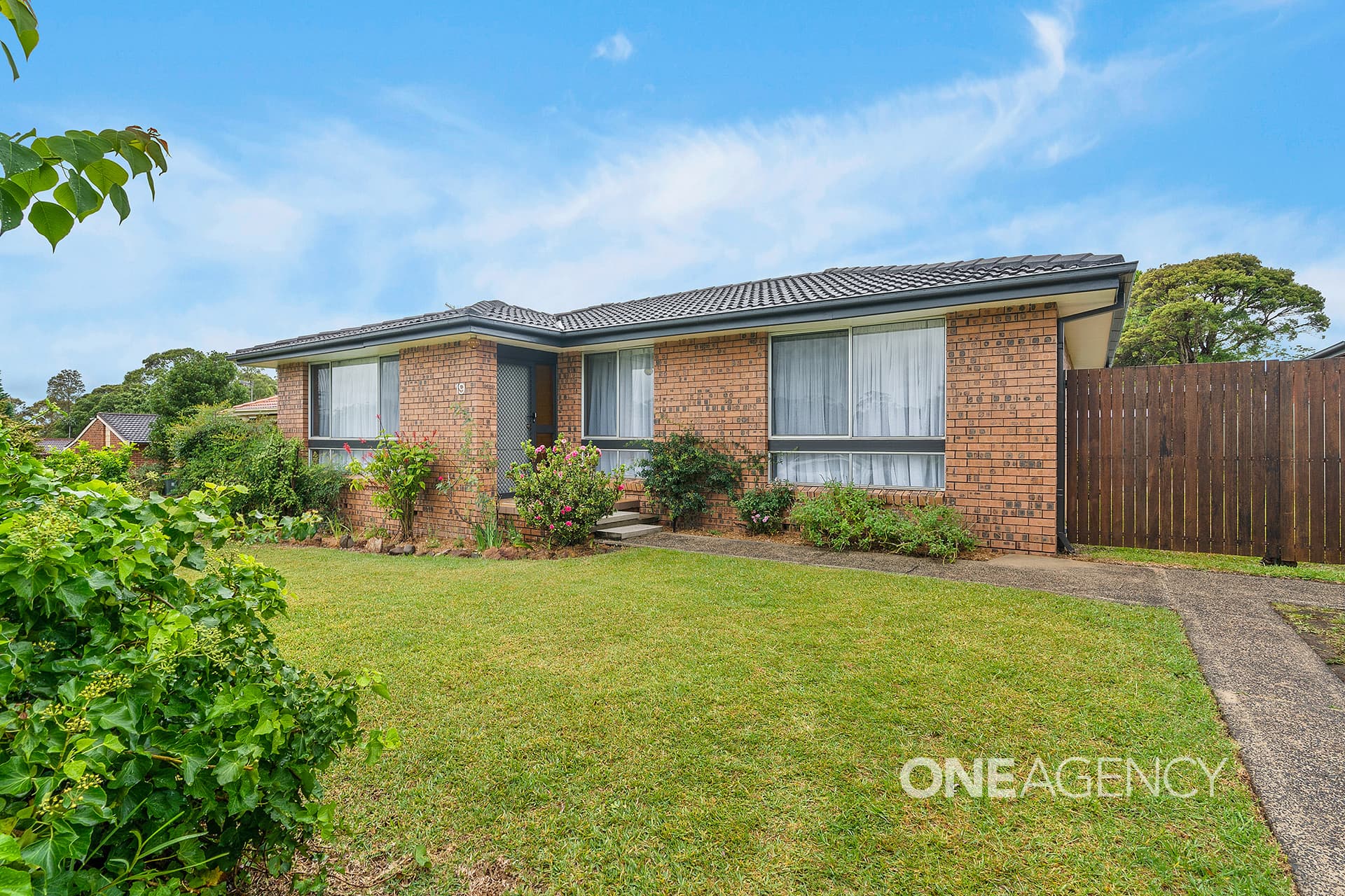 19 Fuchsia Crescent, Bomaderry, Bomaderry - Image 1