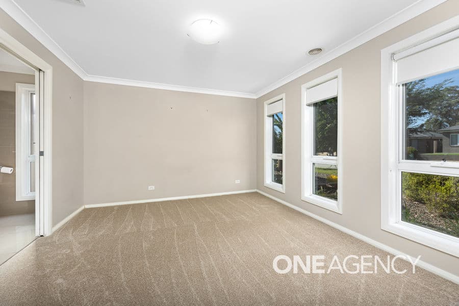 16 BARTON Avenue, Lloyd, Lloyd - Thumbnail 5