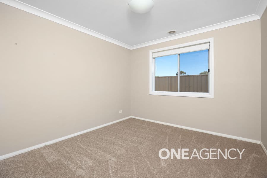 16 BARTON Avenue, Lloyd, Lloyd - Thumbnail 8