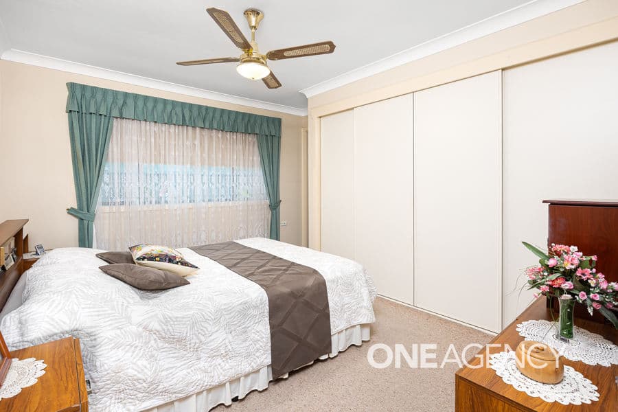 37 WALANA Crescent, Kooringal, Kooringal - Thumbnail 5