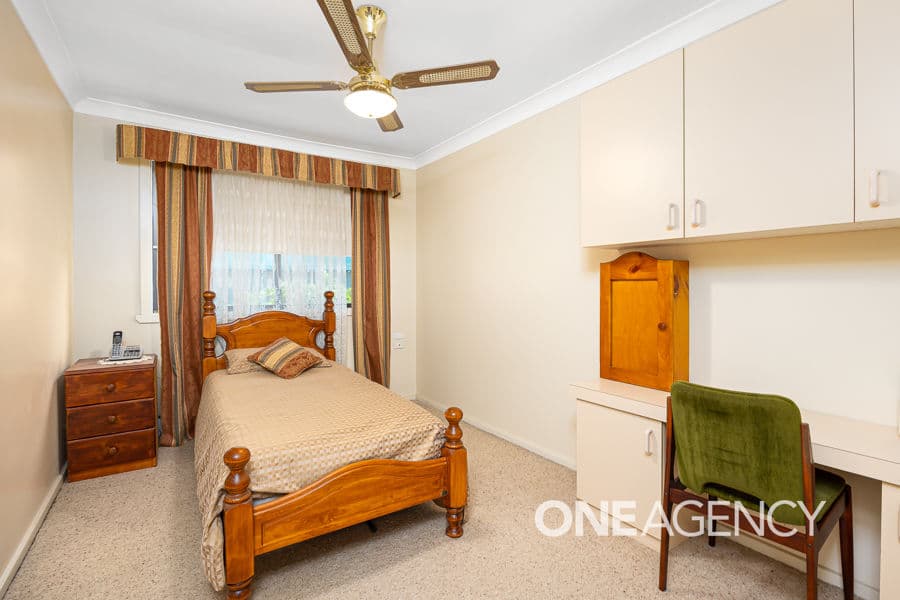 37 WALANA Crescent, Kooringal, Kooringal - Thumbnail 7