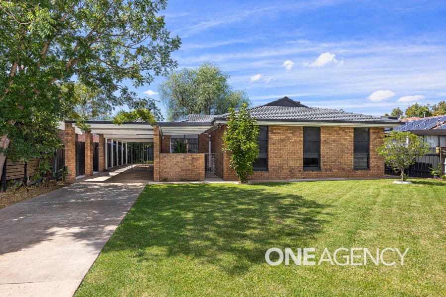 58 MAPLE Road, Lake Albert, Lake Albert - Image 1