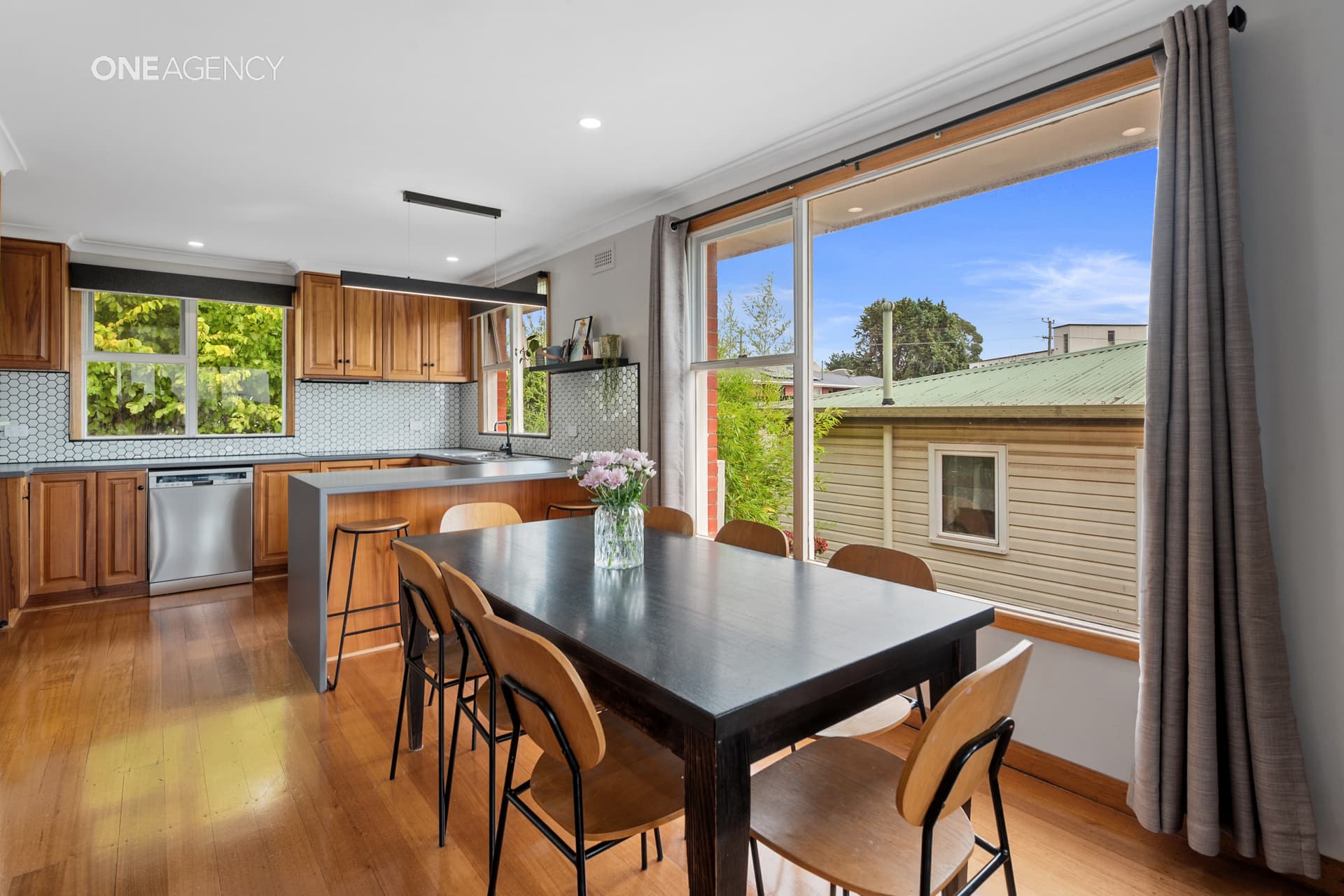 4 Boronia Avenue, Devonport, Devonport - Thumbnail 2