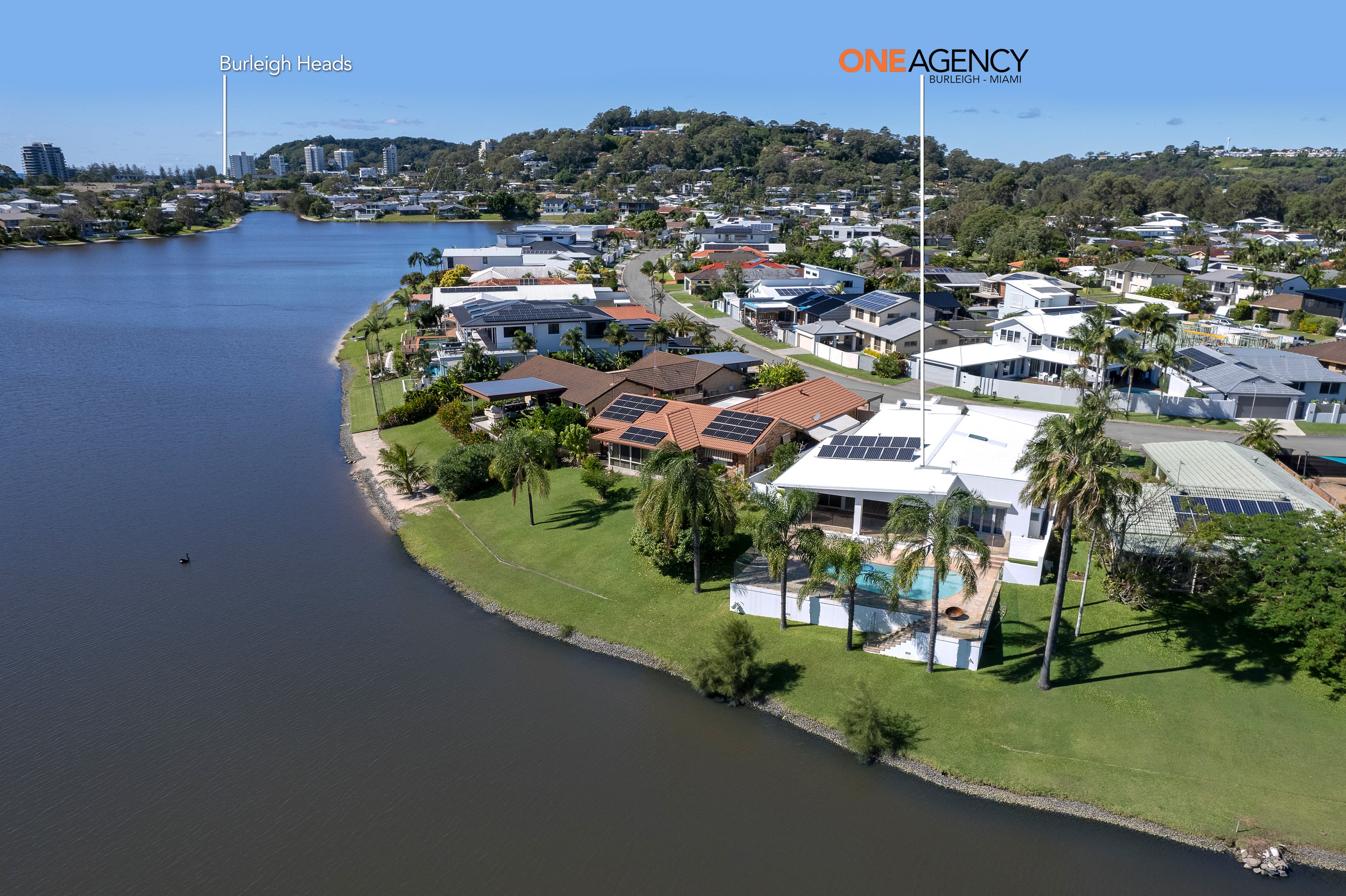 200 Acanthus Avenue, Burleigh Waters, Burleigh Waters - Thumbnail 2