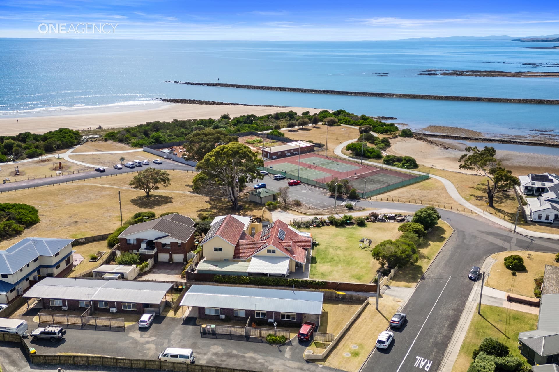 3/2C Moore Street, West Ulverstone, West Ulverstone - Image 1