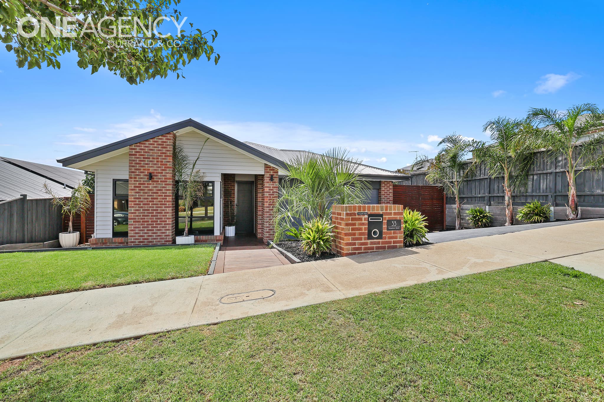 33 Cinnamon Street, Drouin, Drouin - Image 1