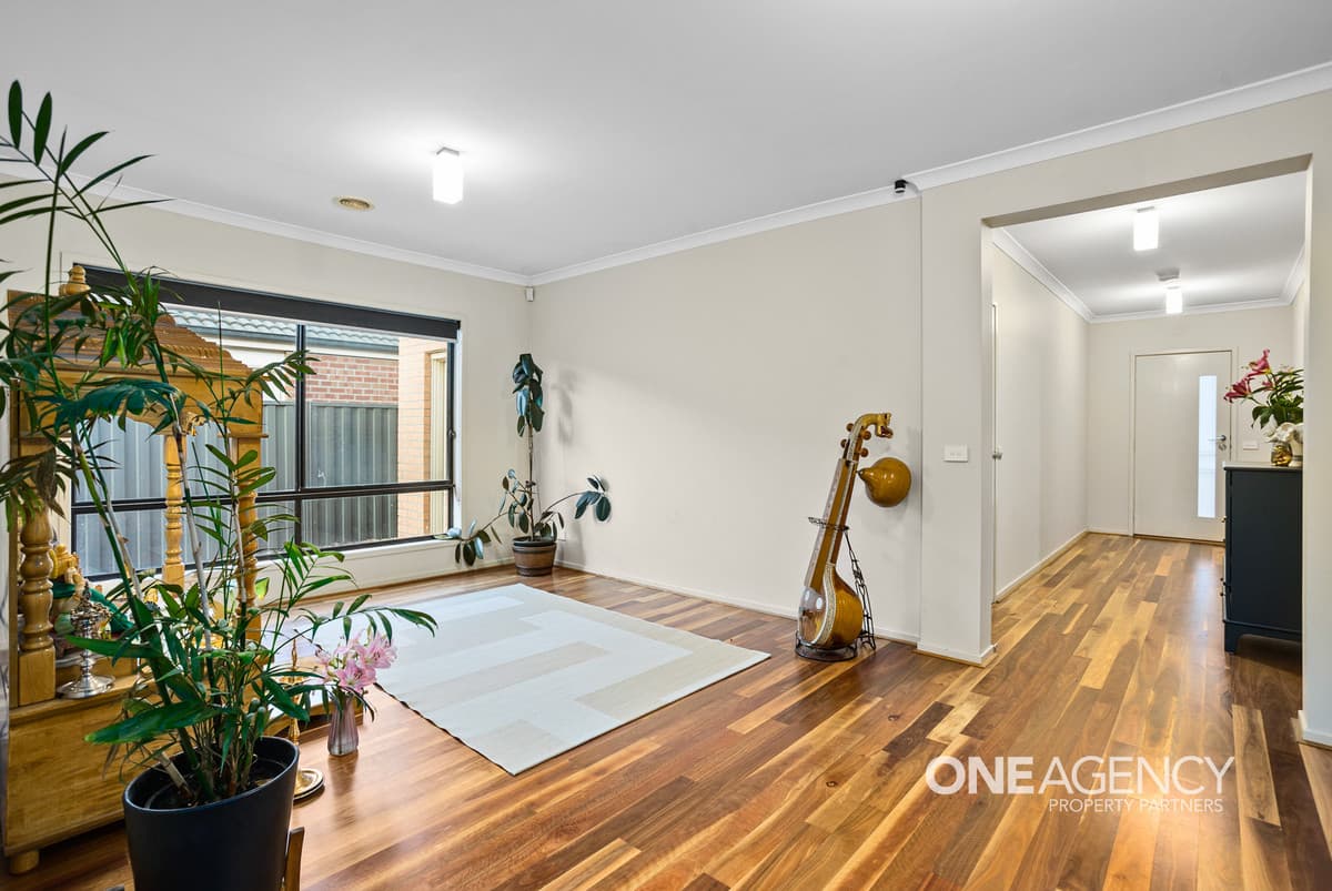 11 Brockwell Crescent, Manor Lakes, Manor Lakes - Thumbnail 4