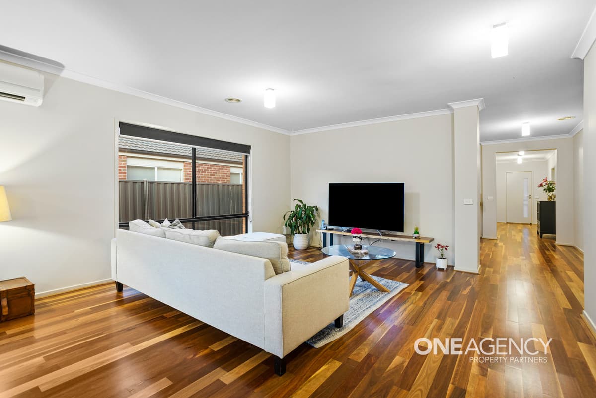 11 Brockwell Crescent, Manor Lakes, Manor Lakes - Thumbnail 5
