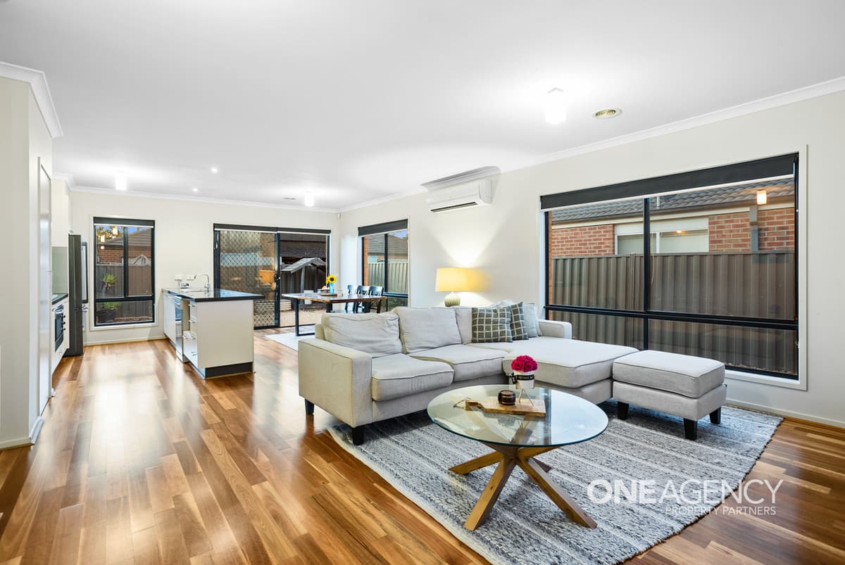 11 Brockwell Crescent, Manor Lakes, Manor Lakes - Image 1