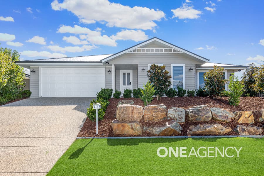 43 BARTON Avenue, Lloyd, Lloyd - Image 1