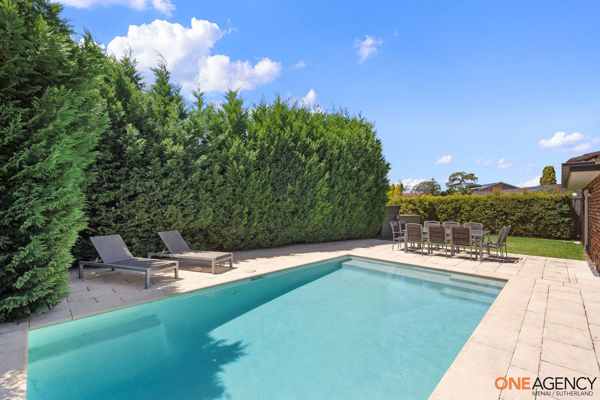 74 Blaxland Drive, Illawong, Illawong - Thumbnail 2
