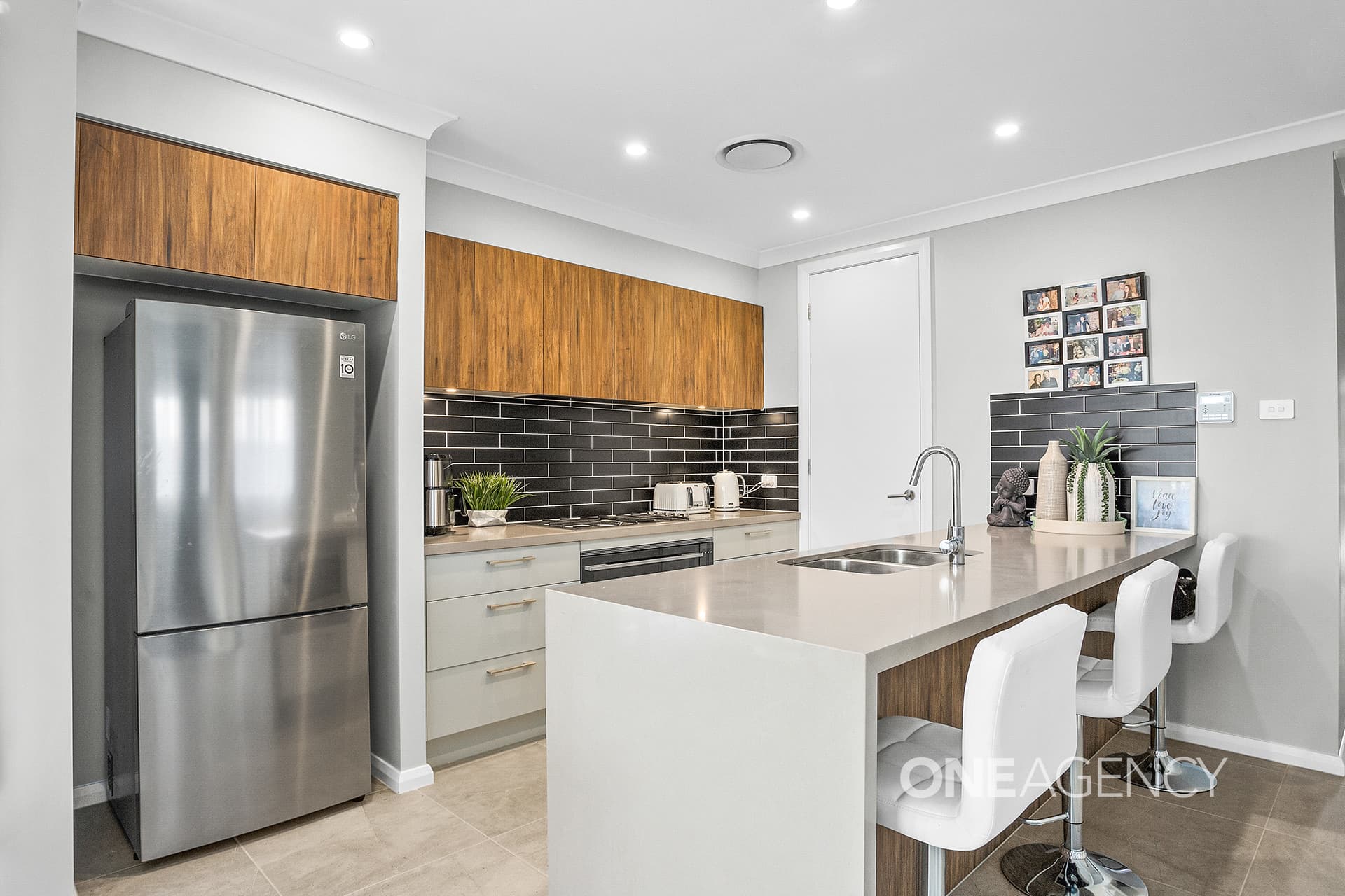 222 North Macquarie Road, Calderwood, Calderwood - Thumbnail 2
