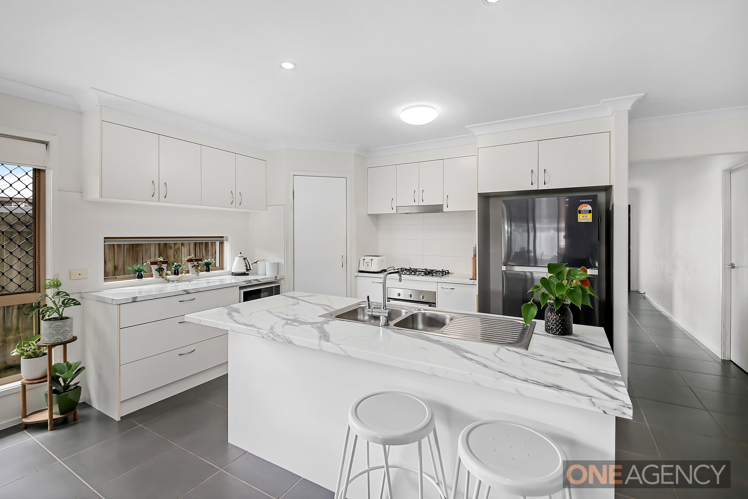 4 Craven Place, Mountain Creek, Mountain Creek - Thumbnail 3