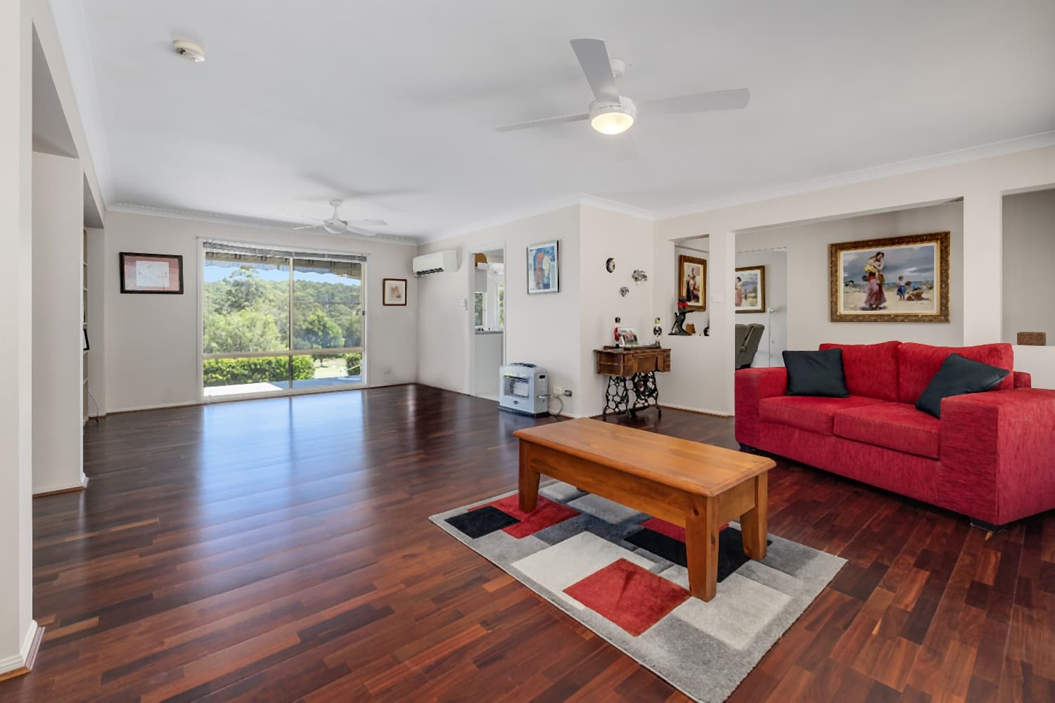 29 Lake Ridge Drive, Kew, Kew - Thumbnail 3
