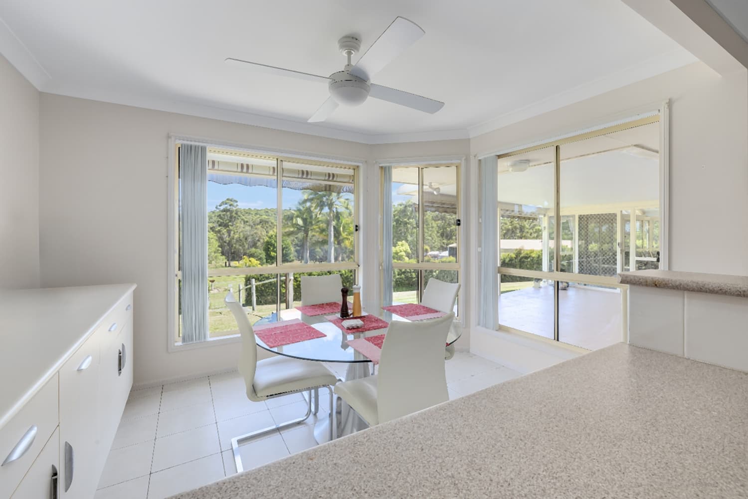 29 Lake Ridge Drive, Kew, Kew - Thumbnail 5