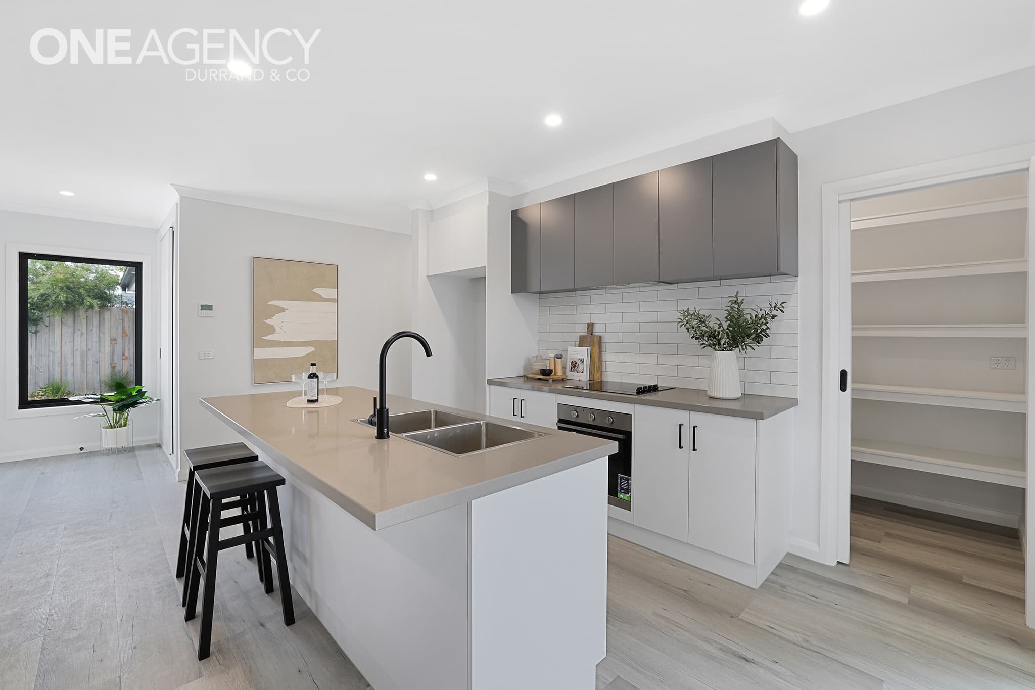 3/11 Gibson Street, Trafalgar, Trafalgar - Image 1