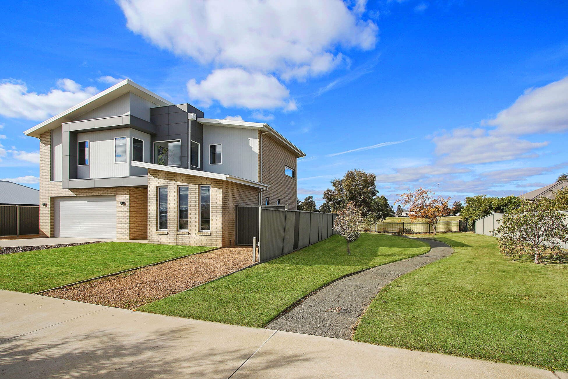 96 Robinson Way, Yarrawonga, Yarrawonga - Thumbnail 3