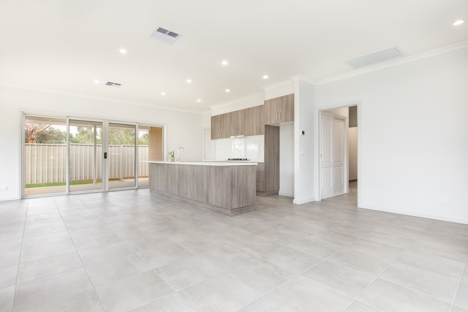 77 Ronald Street, Robinvale, Robinvale - Thumbnail 4