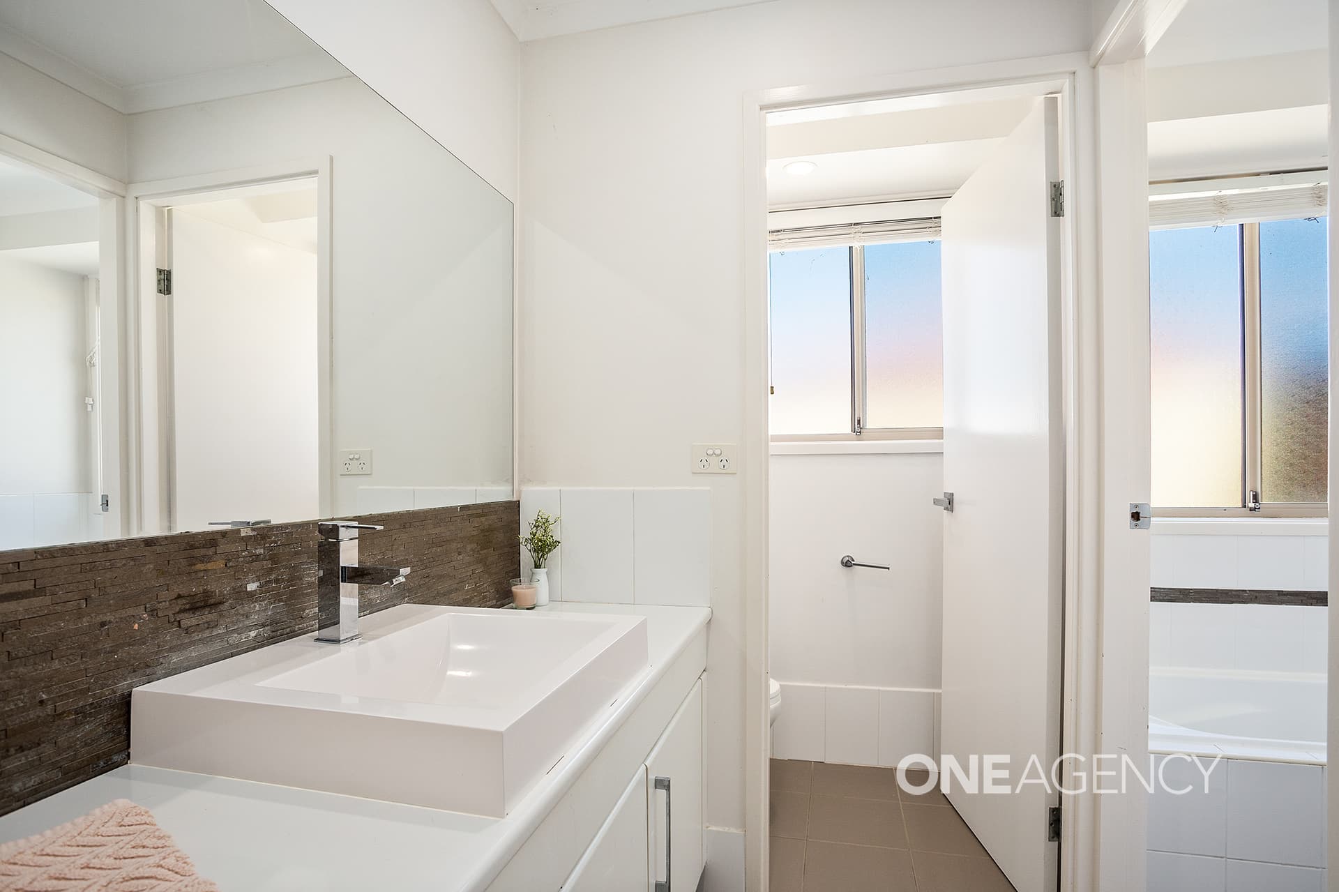 13 Habeda Avenue, Horsley, Horsley - Thumbnail 7