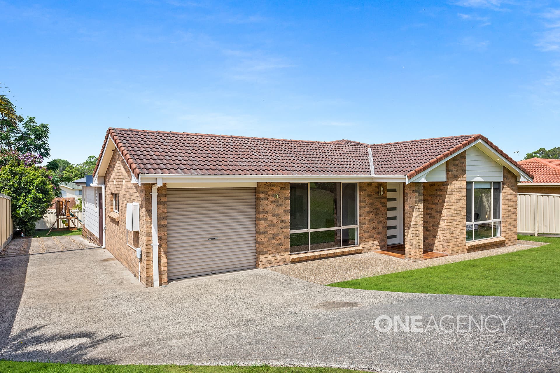 13 Habeda Avenue, Horsley, Horsley - Image 1