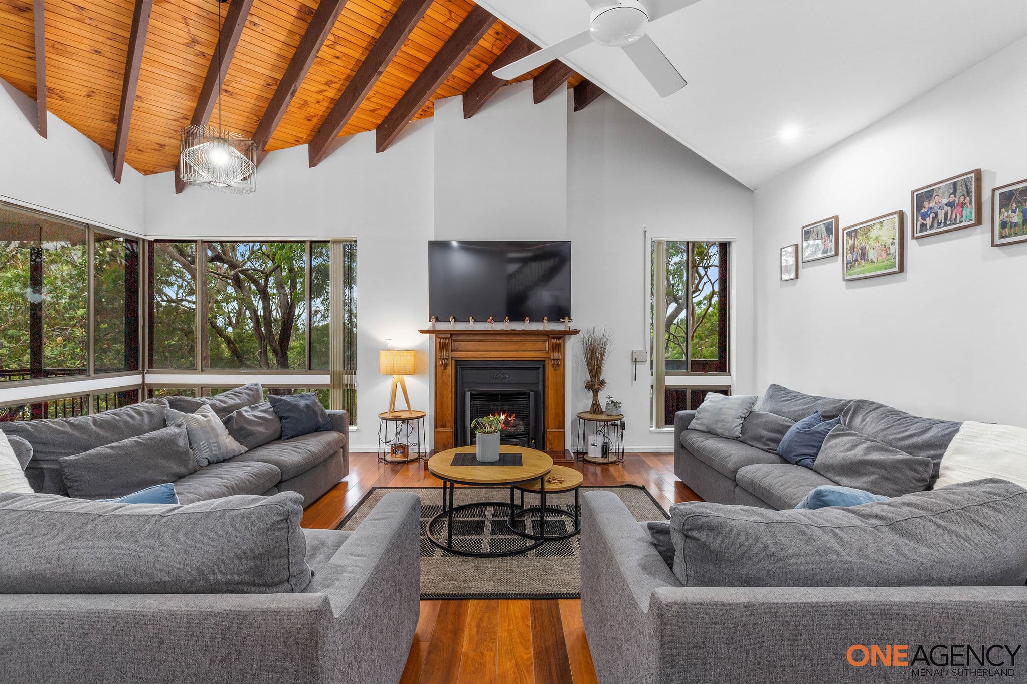 12 Walsh Close, Illawong, Illawong - Thumbnail 2