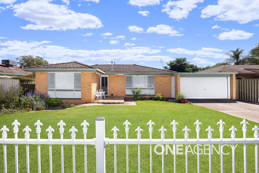 5 VANDA Street, Lake Albert, Lake Albert - Image 1