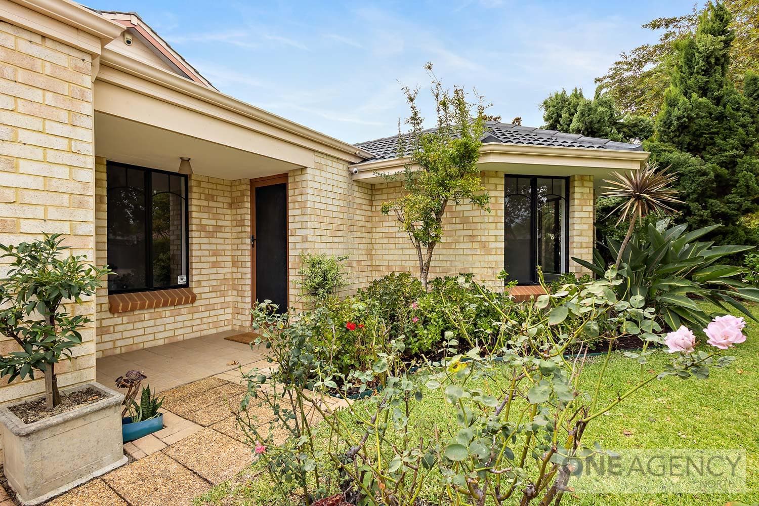 9 Octagon Gardens, Aveley, Aveley - Thumbnail 5