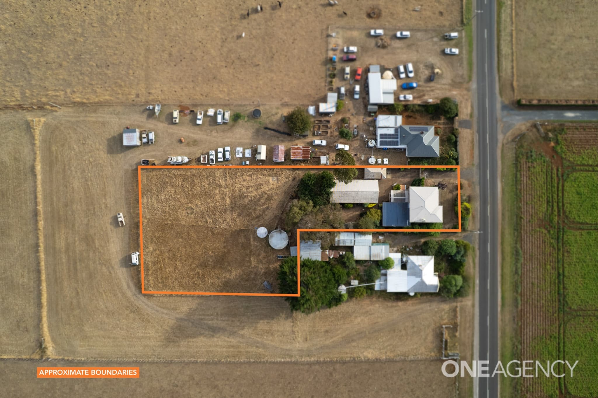 400 Stowport Road, Stowport, Stowport - Thumbnail 3
